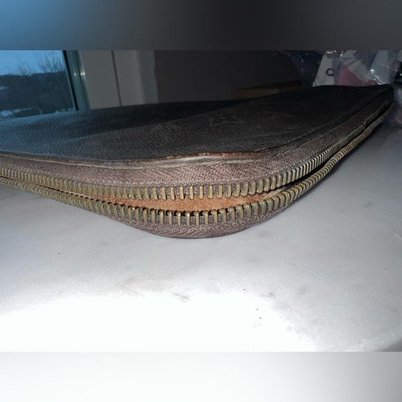 PROJECT PIECE Vintage Louis Vuitton Document Bag - Dark Brown Monogram - Picture 5 of 16